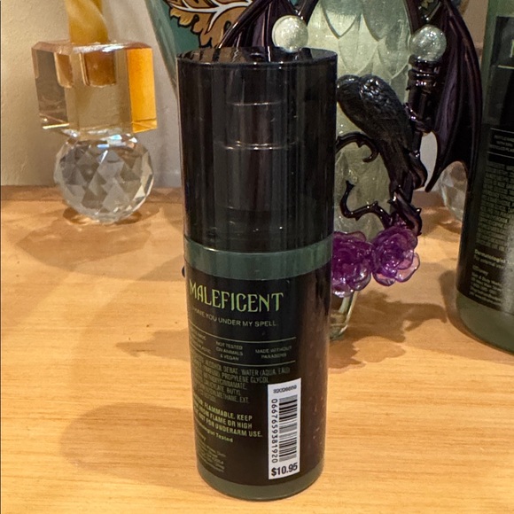 Disney Villains 7 Pc Maleficent Set - Picture 6 of 8